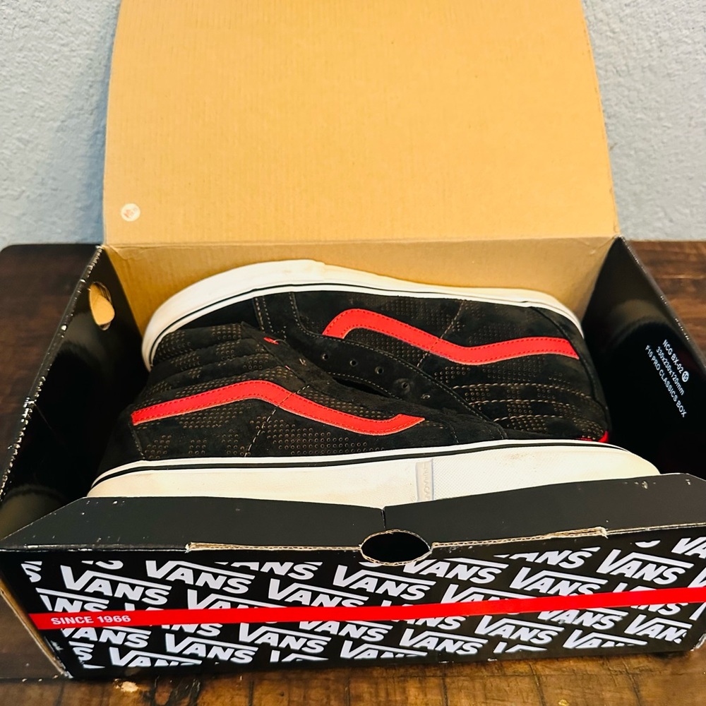 Rare Vintage Christian Hosoi Vans Black and Red Skate Shoes US 11 2013 NEW🔥🔥🔥